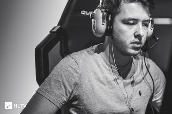 DOTA2与怪物猎人联动成功 日均在线人数超过59万